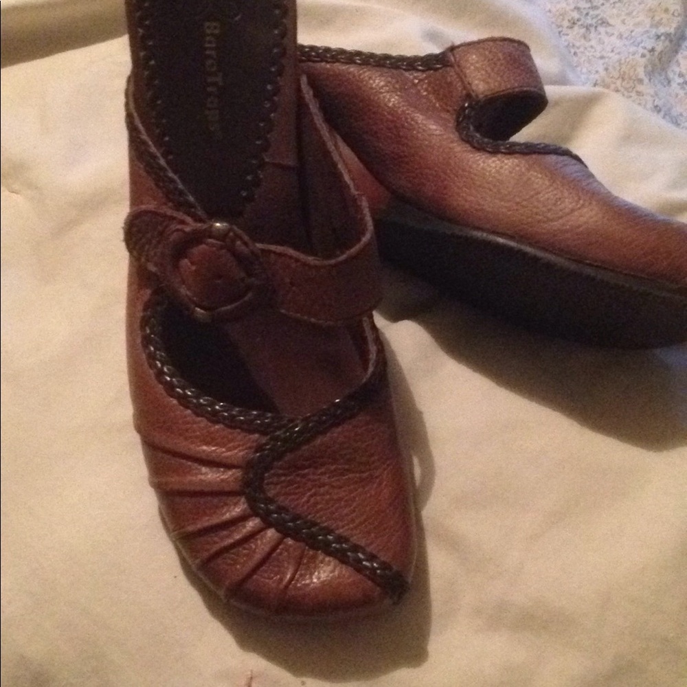 Bare traps mules